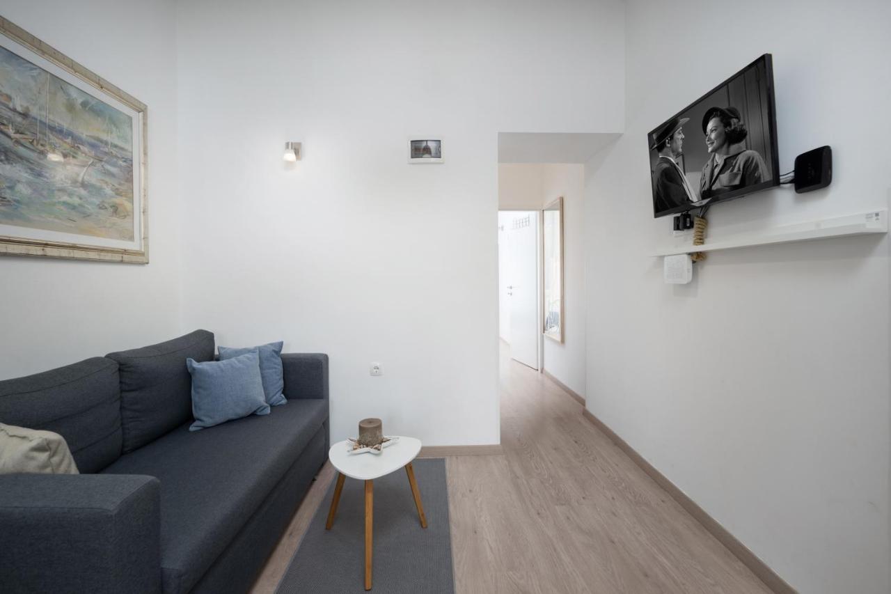 Naval Apartment غييكا المظهر الخارجي الصورة