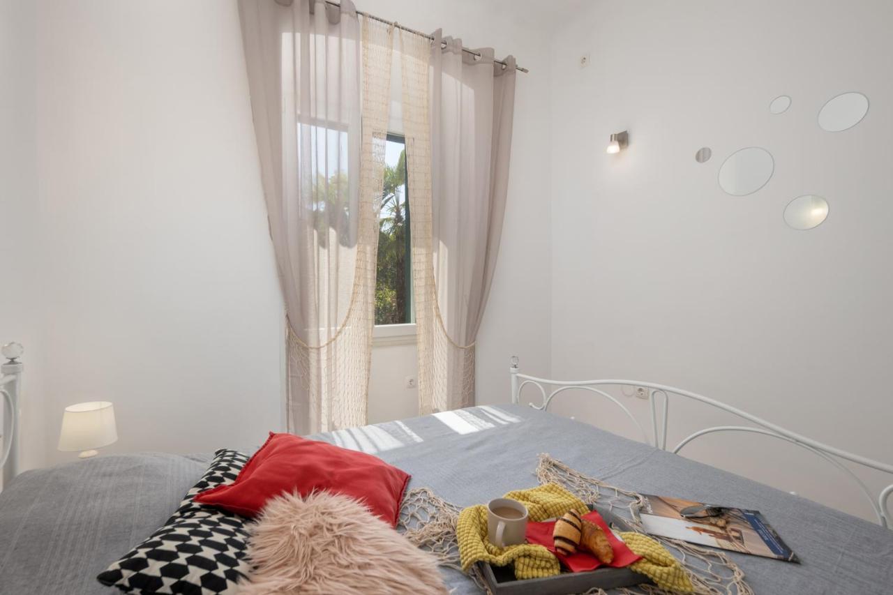 Naval Apartment غييكا المظهر الخارجي الصورة